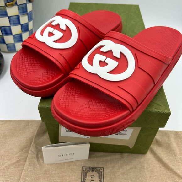 Men\'s Gucci interlocking G rubber Pool slides size 10 made in Italy